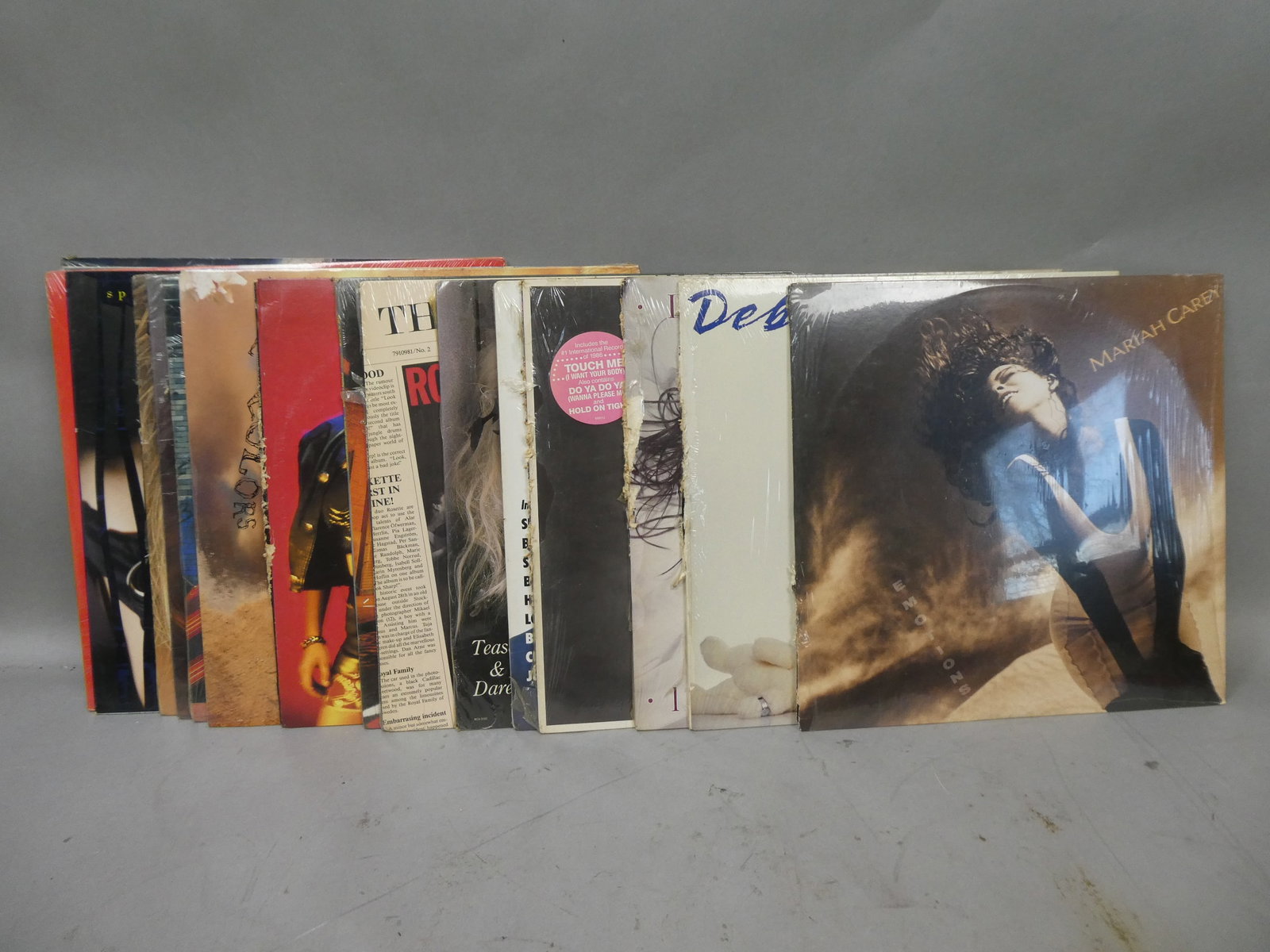 Lot 18 c1980's Female Pop Singers Assorted LP Record Vinyl Albums: Lot 18 c1980's Female Pop Singers Assorted LP Record Vinyl Albums including Madonna, Tiffany, Samantha Fox, Mariah Carey, Cyndi Lauper, Regina, Roxette, Deborah Allen, Kim Wylde and Debbie Gibson. Con