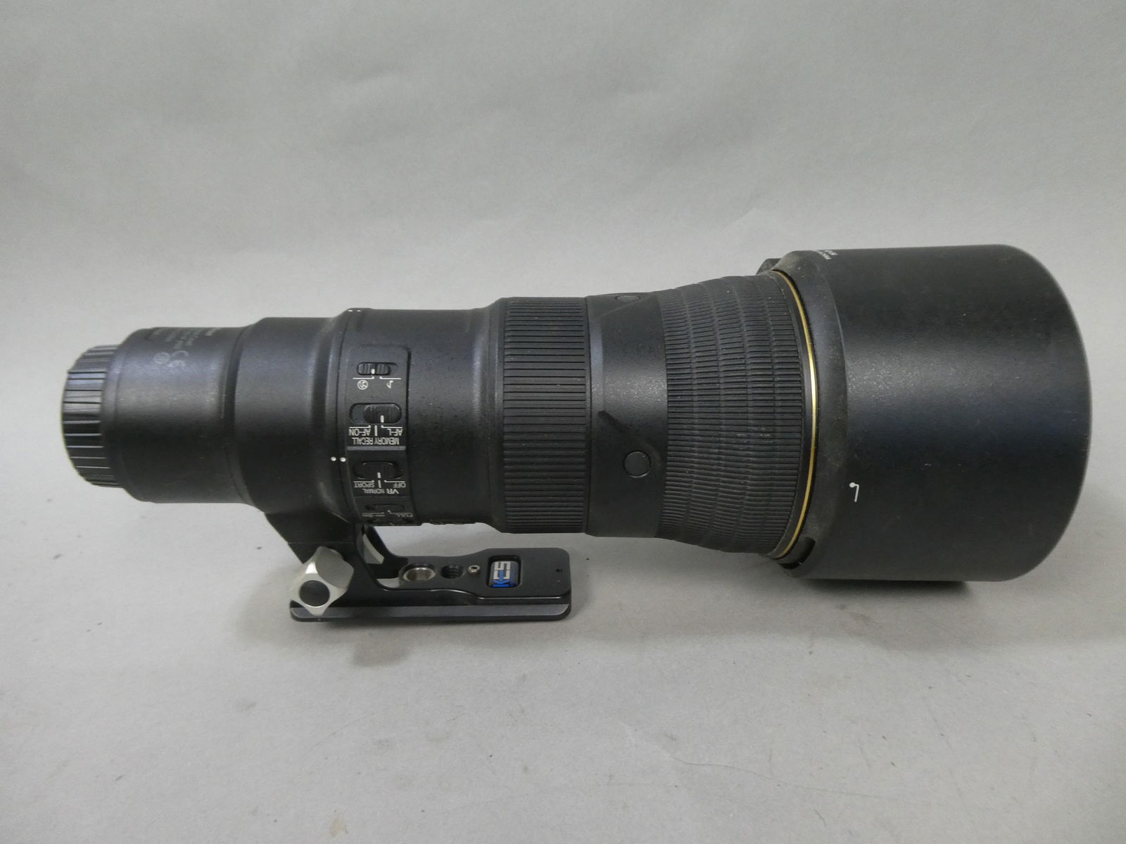 Nikon Nikkor AF-S 500mm 1:5.6 PF ED Lens w/ HB-84 Hood: Nikon Nikkor AF-S 500mm 1:5.6 PF ED Lens w/ HB-84 Hood and KES tripod attachment This item is from a Gurnee, IL private estate. The estate included lots of cameras and accessories, motorcycles and par