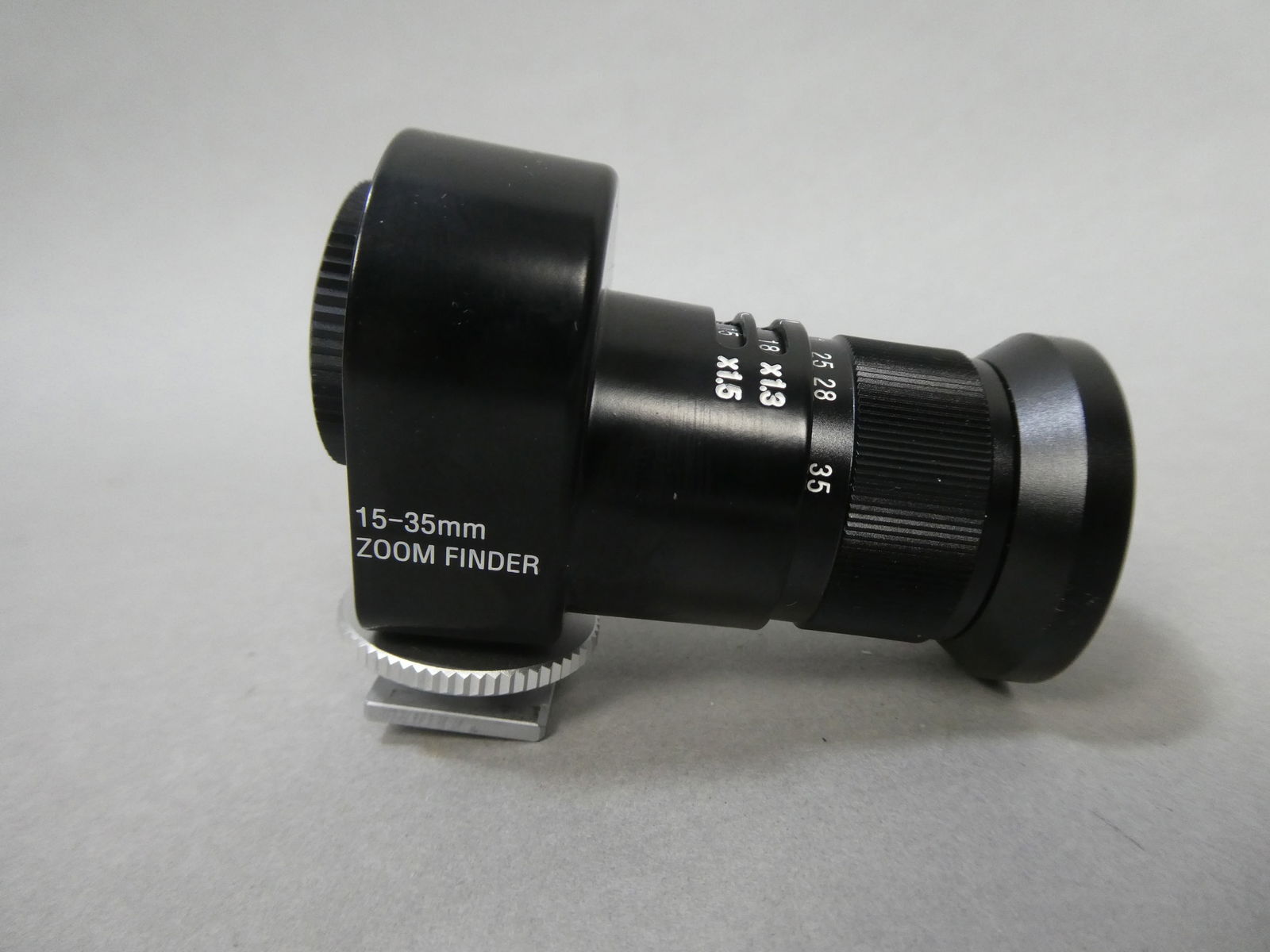 RARE Voigtlander 15-35mm Zoom Finder Metal Viewfinder: RARE Voigtlander 15-35mm Zoom Finder Metal Viewfinder This item is from a Gurnee, IL private estate. The estate included lots of cameras and accessories, motorcycles and parts, vehicles, knives, guns,