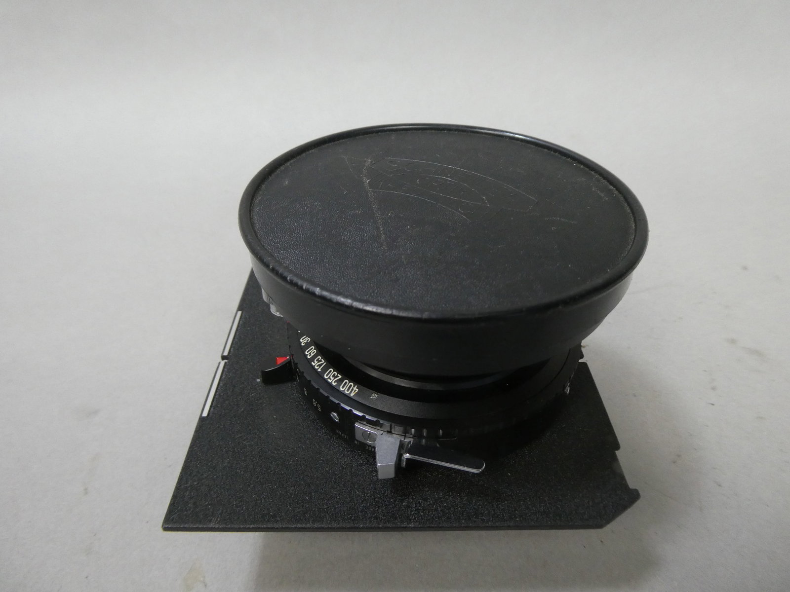 Schneider-Kreuznach Symmar-S 210mm f/5.6 MC Large Format Lens: Schneider-Kreuznach Symmar-S 210mm f/5.6 MC Large Format Lens This item is from a Gurnee, IL private estate. The estate included lots of cameras and accessories, motorcycles and parts, vehicles, knive