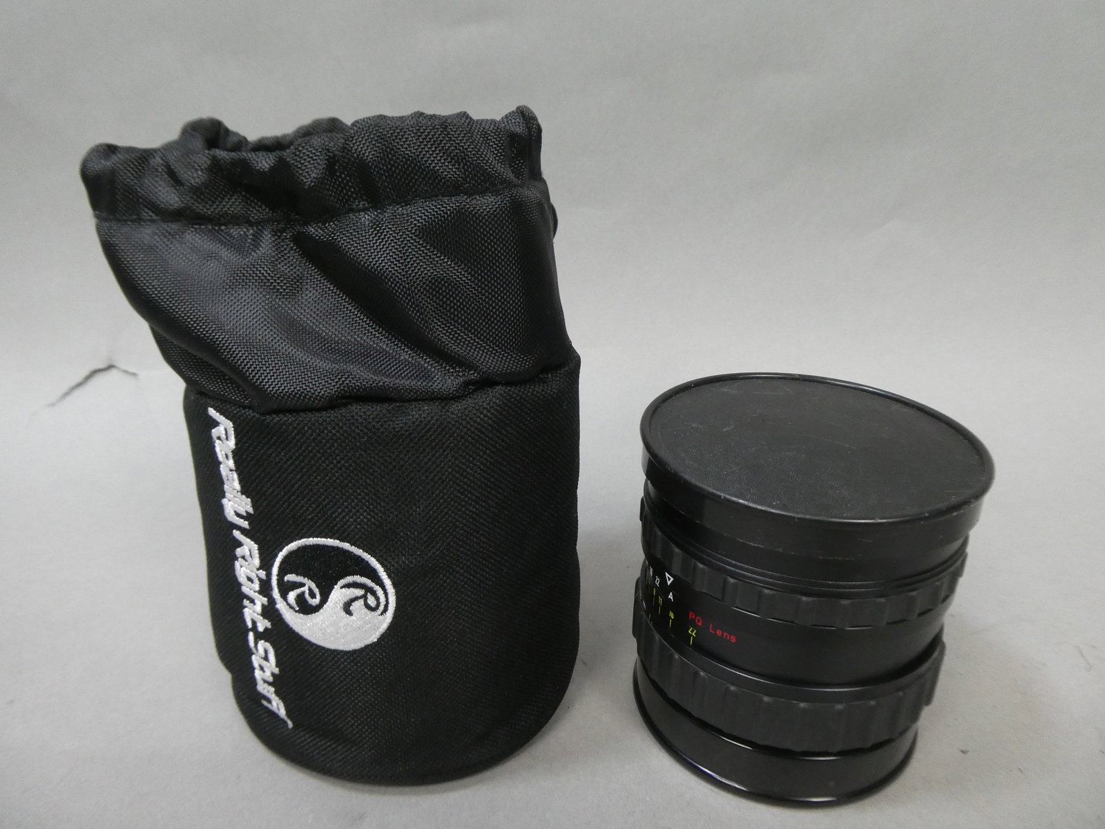 Schneider-Kreuznach Super-Angulon f1 3.5 40mm HFT Lens for Rollei: Schneider-Kreuznach Super-Angulon f1 3.5 40mm HFT Lens for Rollei with RRS Bag This item is from a Gurnee, IL private estate. The estate included lots of cameras and accessories, motorcycles and parts