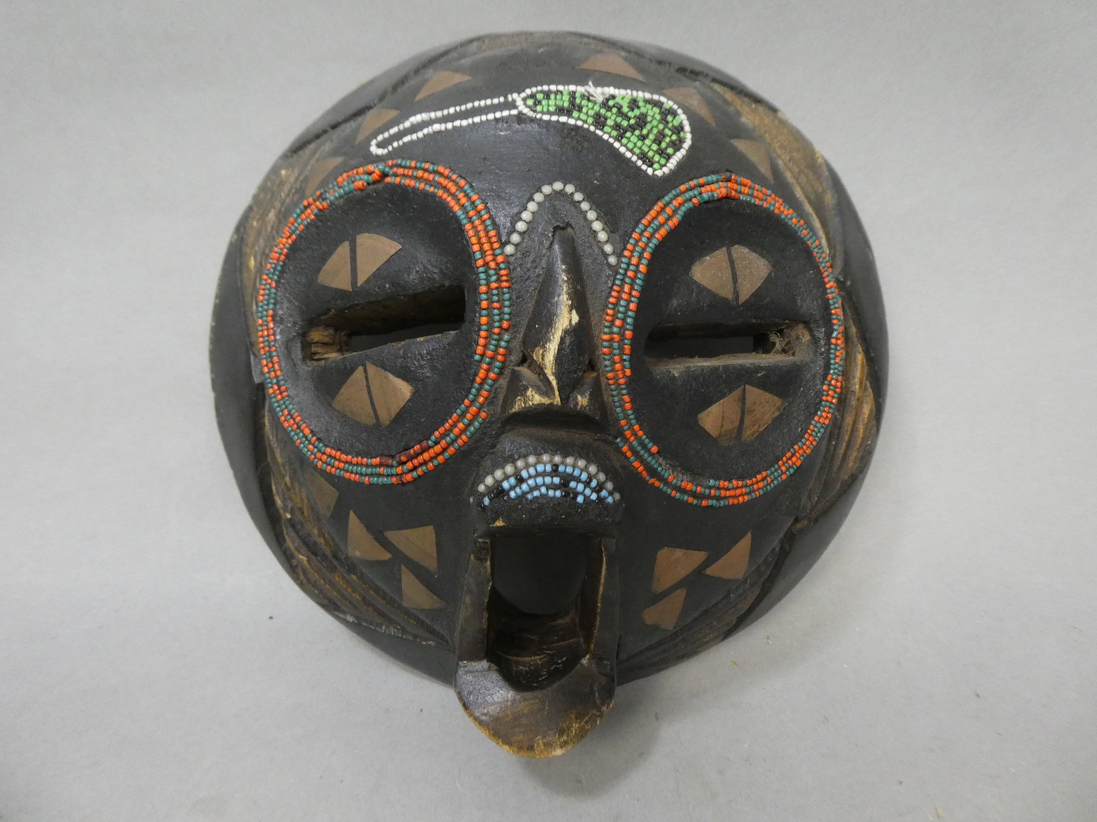 Vintage Beaded Ashanti Baluba Ghana Africa Moon Mask Wood Carving (1 of 5)