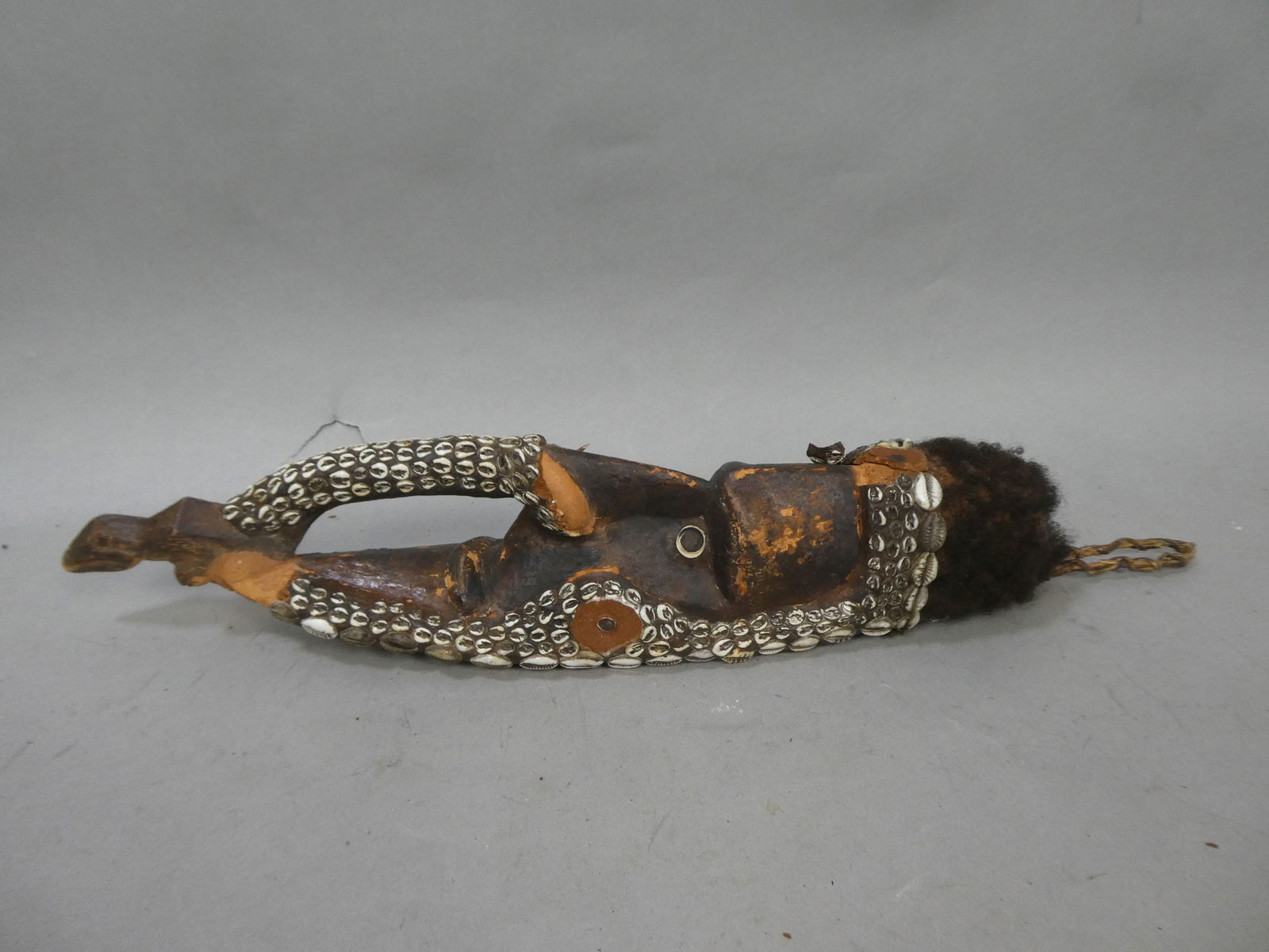 Vintage Shell Carved Wood Mwei Mwai Sepik Mask (1 of 5)