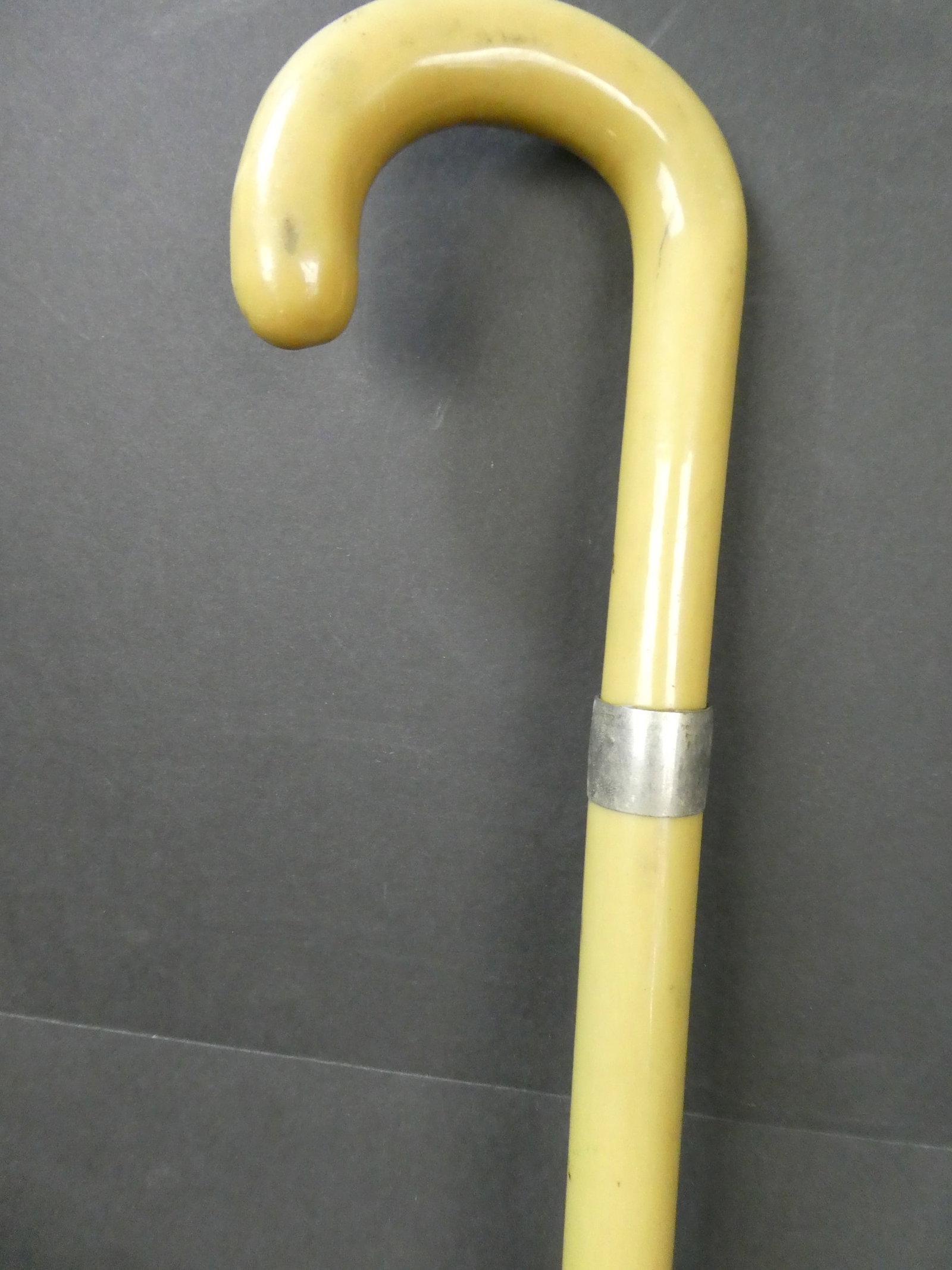 Vintage KY marked Plastic Cane w/ Hidden Umbrella (1 of 8)