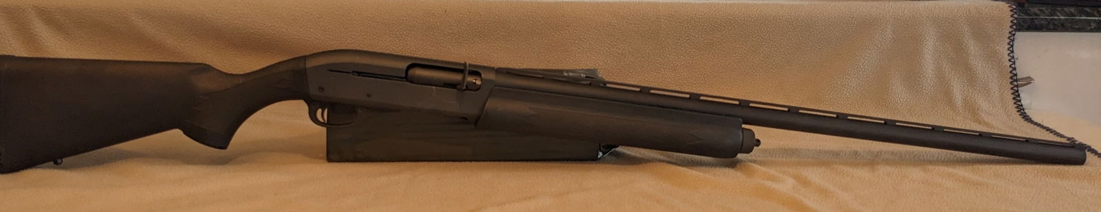 Remington 11-87 Super Magnum 12 Gauge Shotgun (1 of 16)