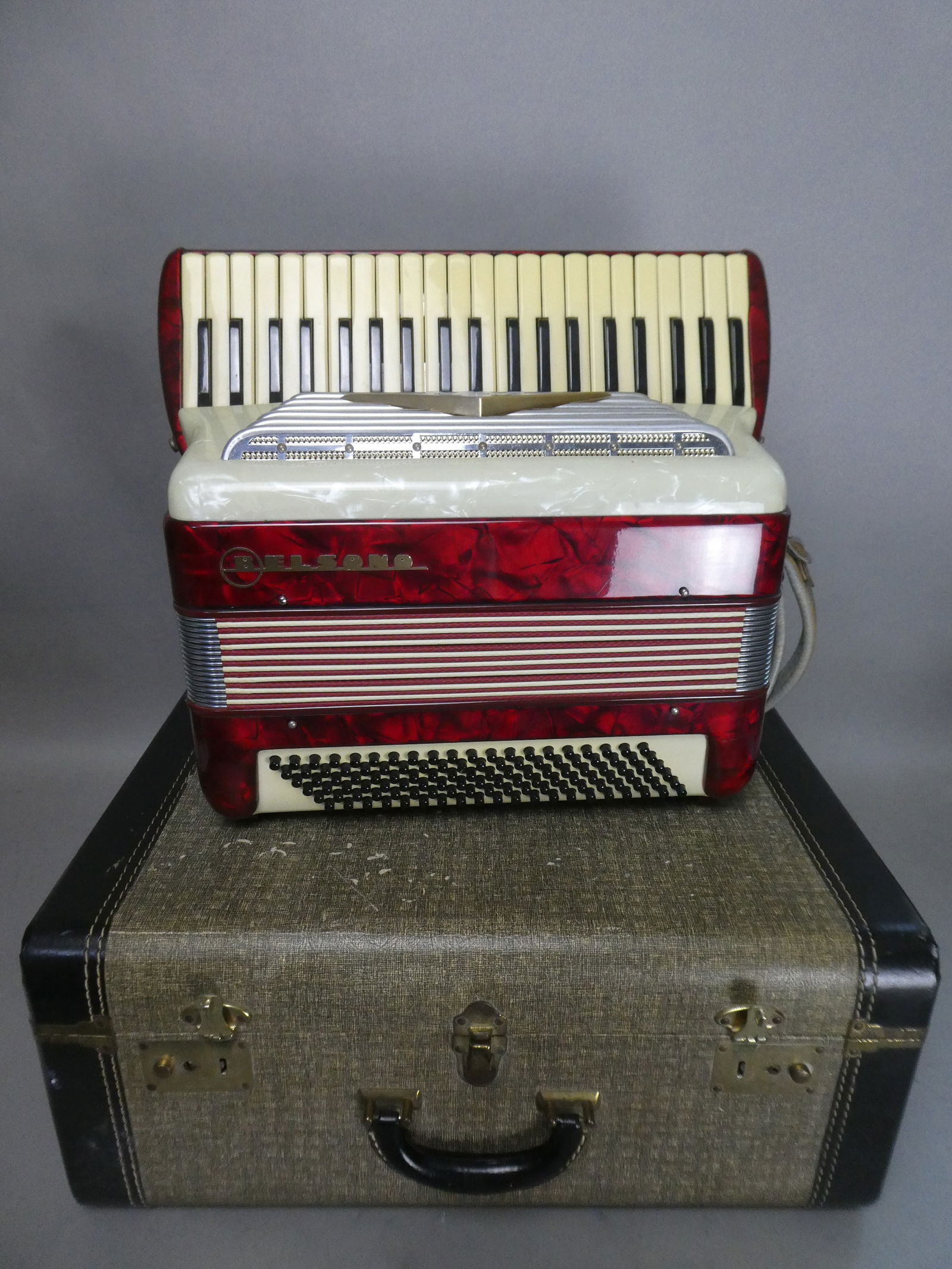 Vintage Red & White Belsono Italy Model 202 in Case (1 of 8)