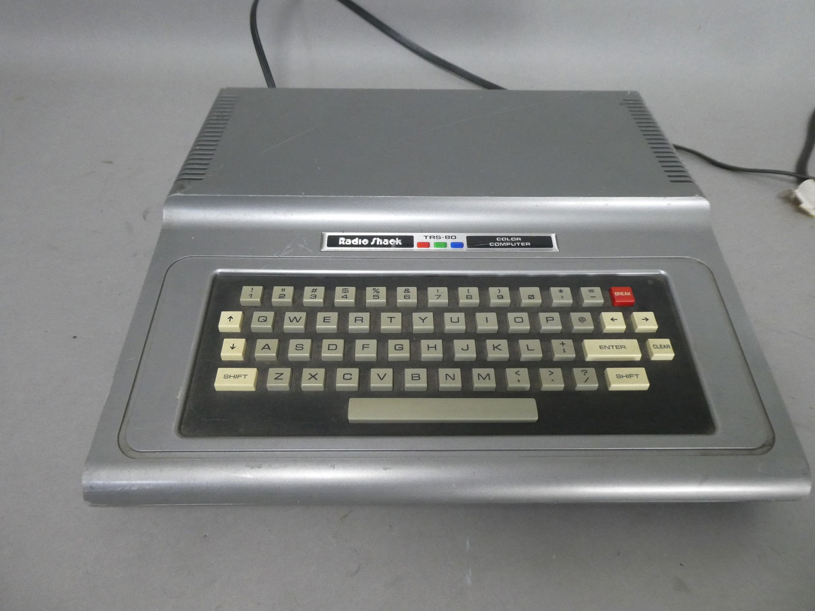 Radio Shack TRS-80 Color Computer Model 26-300RA (1 of 7)