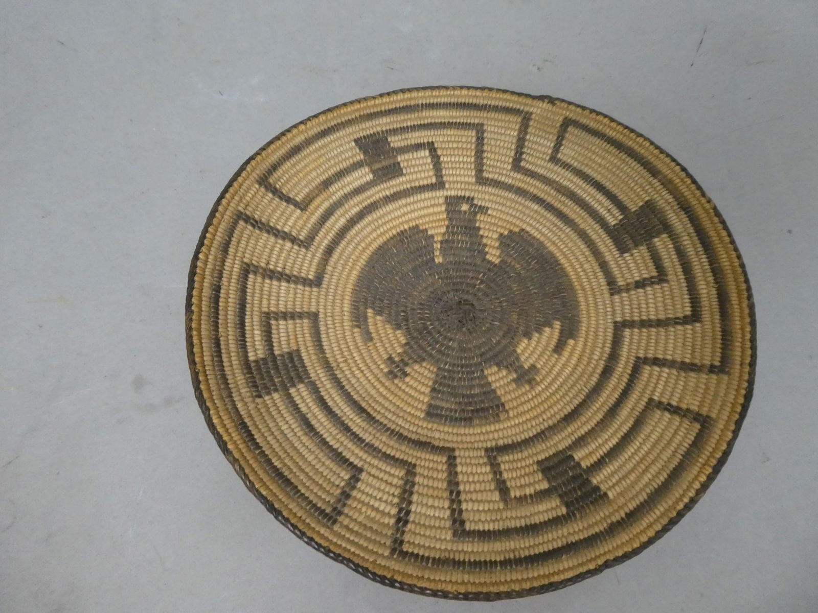 1900's  Pima Papago Stylized Eagle Woven Basket Tray (1 of 8)