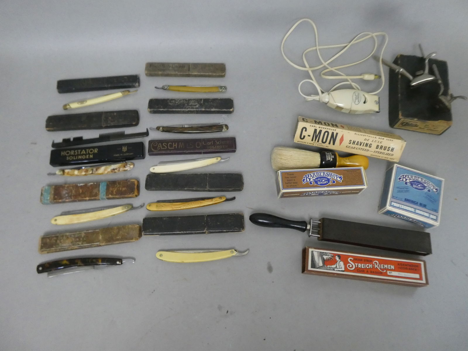 Lot Antique Barber Shop Utensils Shaving Brush Shavers Clippers Soap & Shaver (1 of 13)