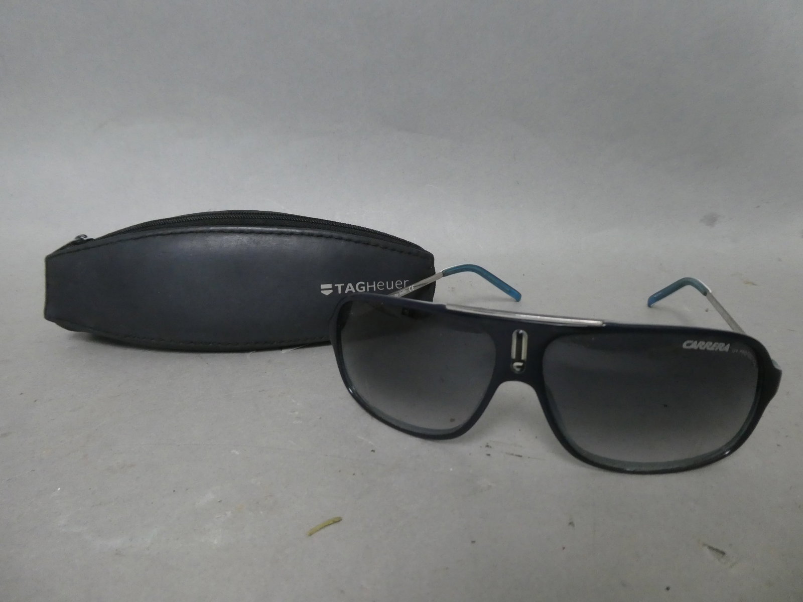Vintage Sunglasses Safilo Carrera cool/s w/ Tag Huer Case: Vintage Sunglasses Safilo Carrera cool/s w/ Tag Huer Case. Condition:Arms are loose and rubbed on both lens making a rub mark Shipping:We offer in-house shipping. Item(s) will be packed after invoice 