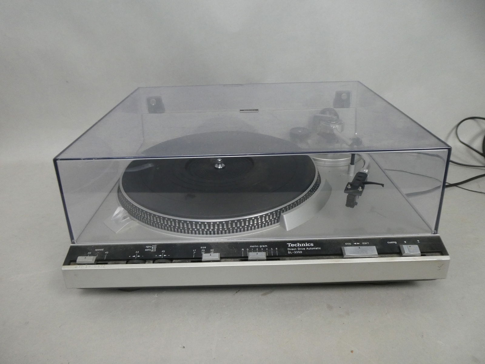 Technics Model SL-3350 Direct Drive Automatic Turntable Record Player (1 of 9)