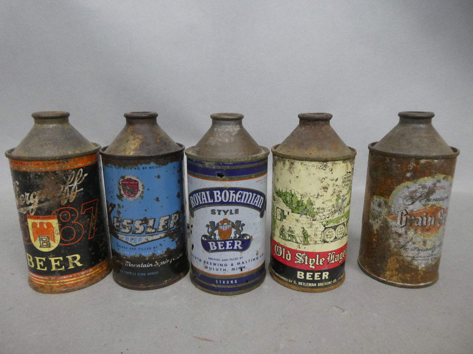 Lot 5 Cone Top Beer Cans Grain Belt Old Style Royal Bohemian Kessler & Berghoff: Lot 5 Cone Top Beer Cans Grain Belt, Old Style, Royal Bohemian, Kessler & Berghoff. Condition:As found sold as is Shipping:We offer in-house shipping. Item(s) will be packed after invoice is paid and