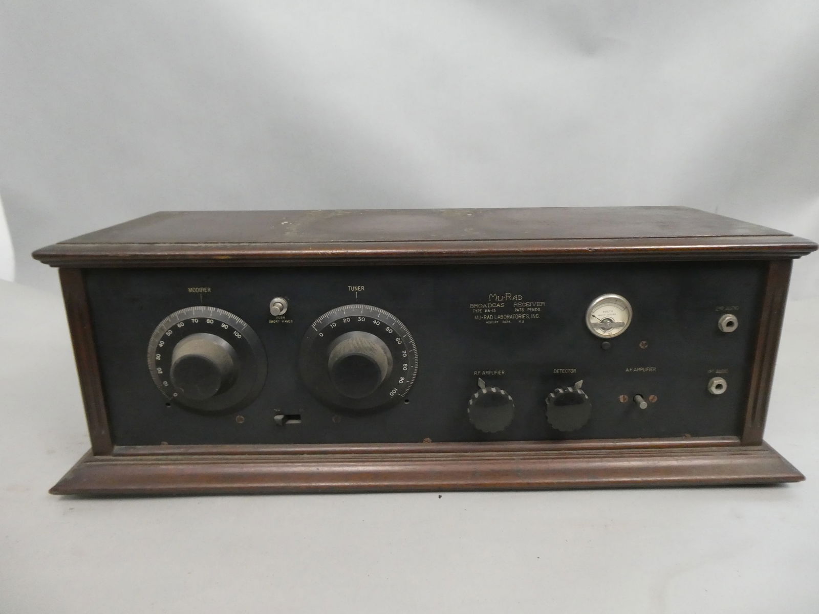 1924 Mu-Rad Type MA-15 6 Tube Broadcast Radio Receiver in Mahogany Cabinet (1 of 14)