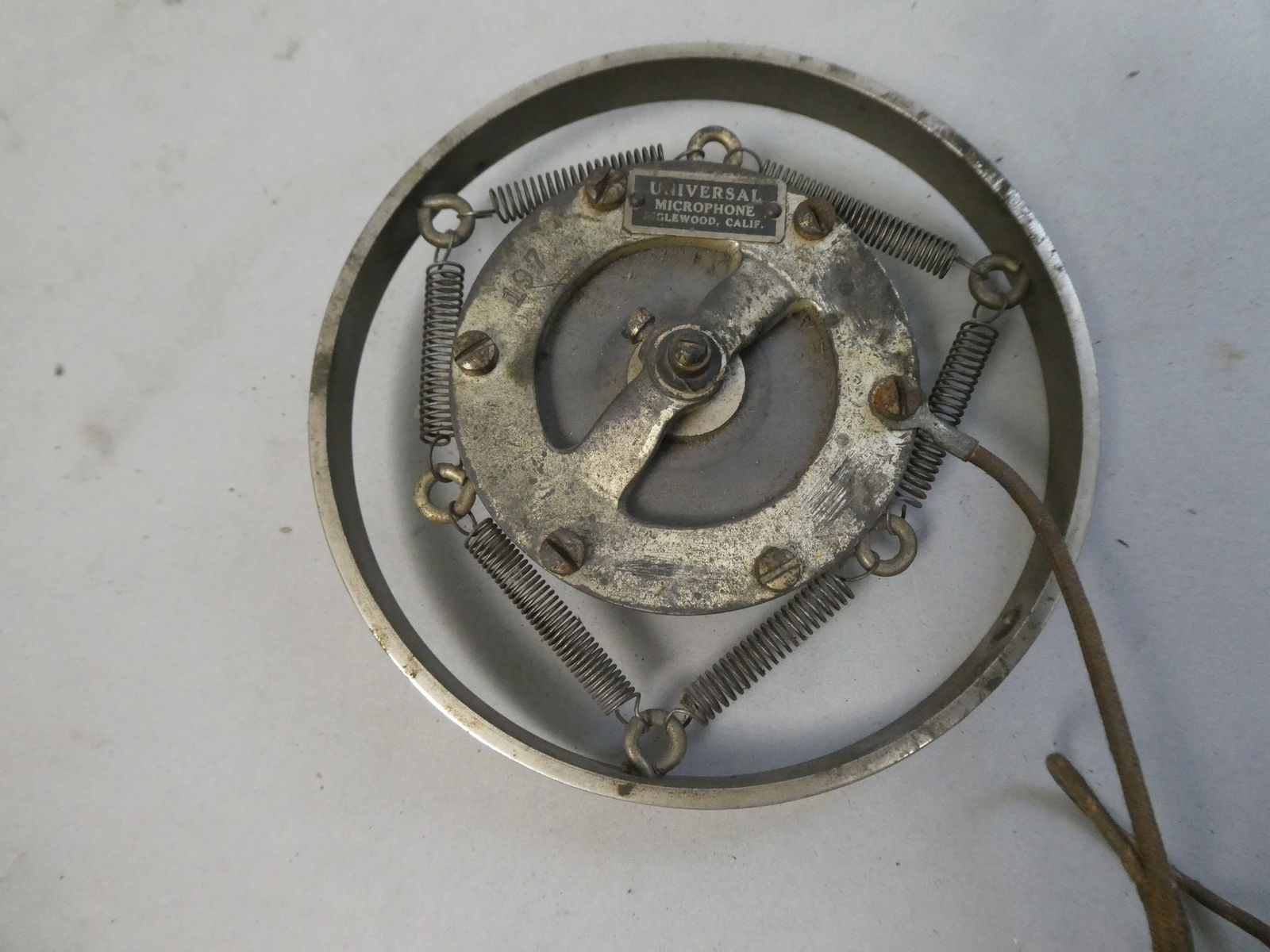 c1930's Universal Carbon Ring Spring Suspension Microphone (1 of 4)