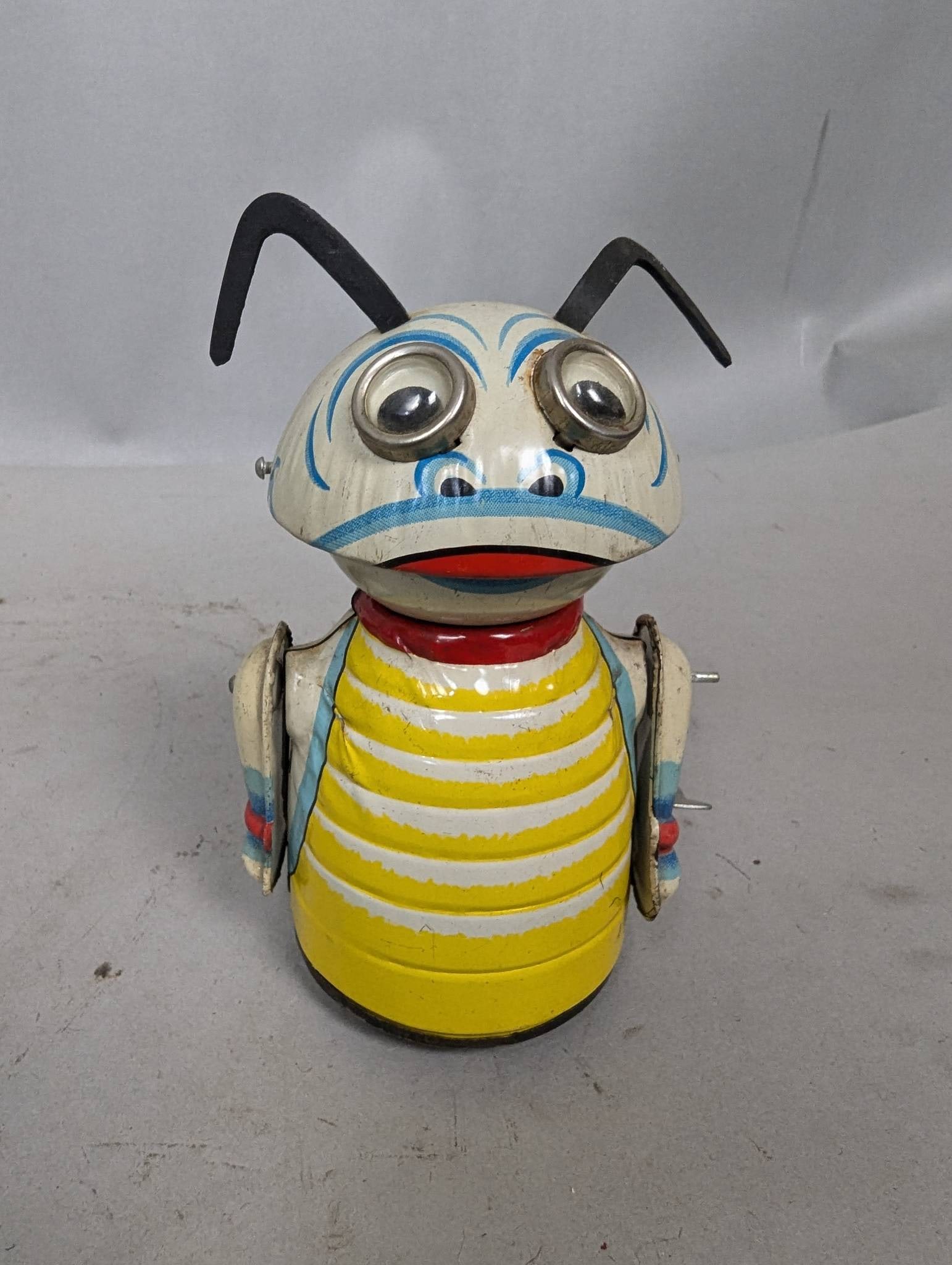 Vintage Marx Toys Tin LithoÂ  Wind Up Moon Creature Robot (1 of 6)