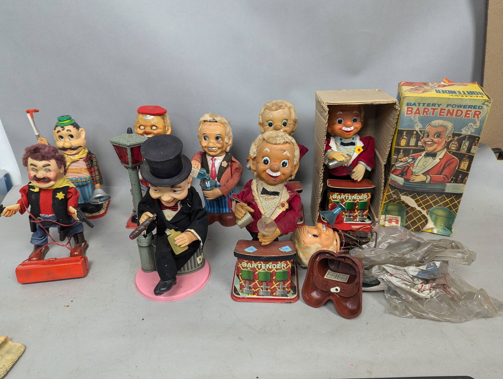 Lot of 9 Rosko and Alps Men Battery-Operated Toys (1 of 10)