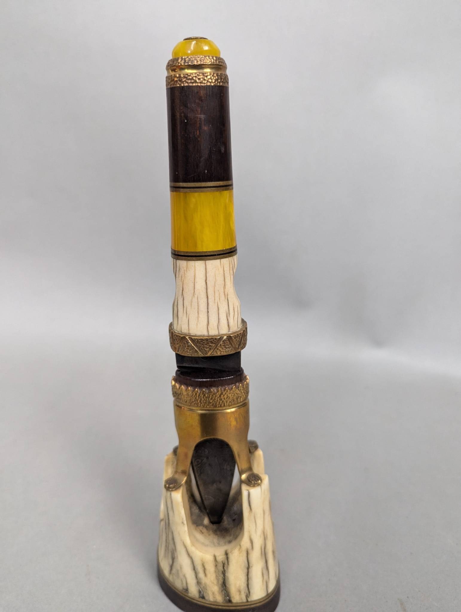 Shelton 56 9-Inch Knife With Damascus Blade and Decorative Handle (1 of 8)