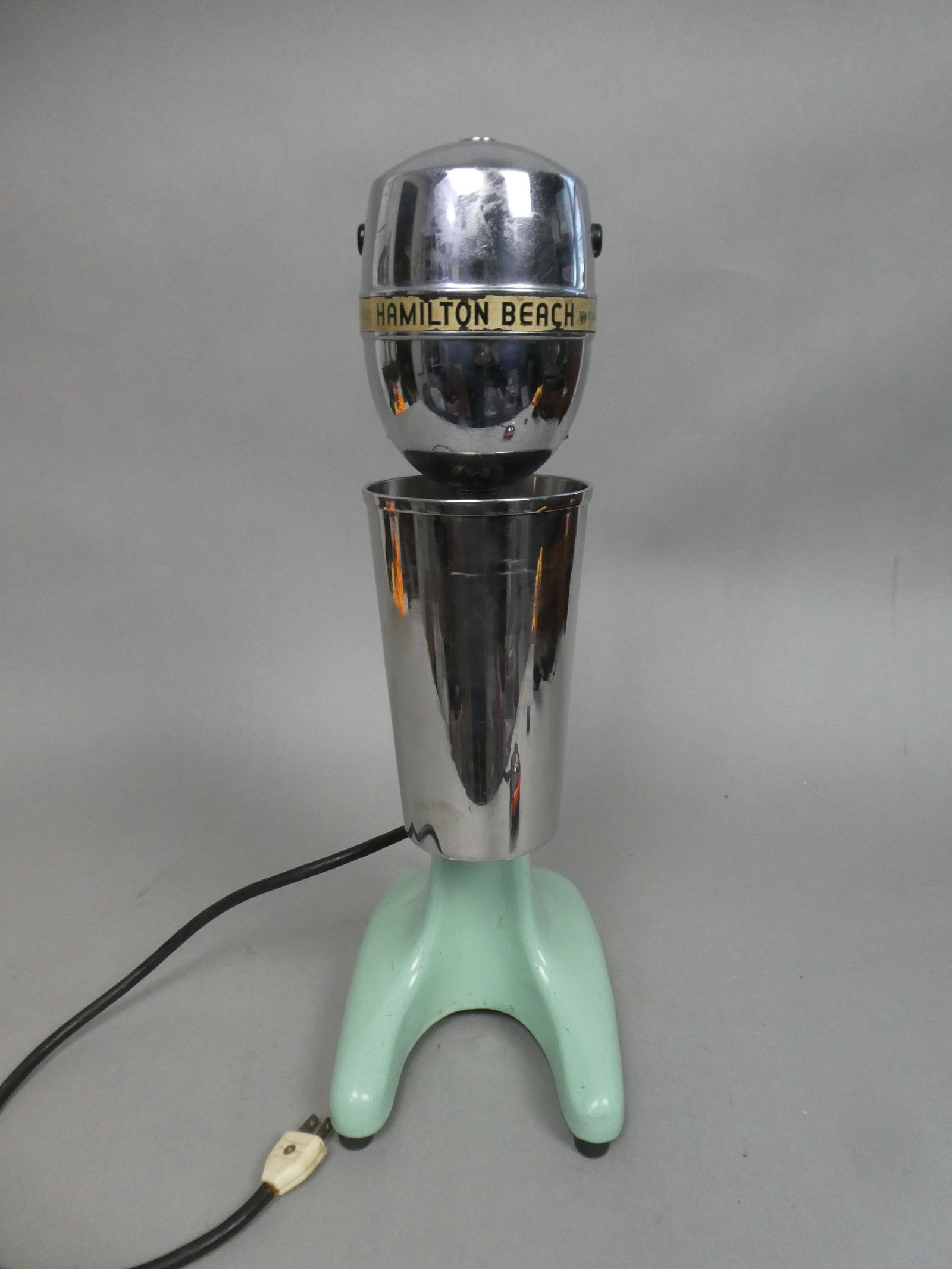 Art Deco Hamilton Beach Green Porcelain Number 30 Malt Mixer (1 of 7)