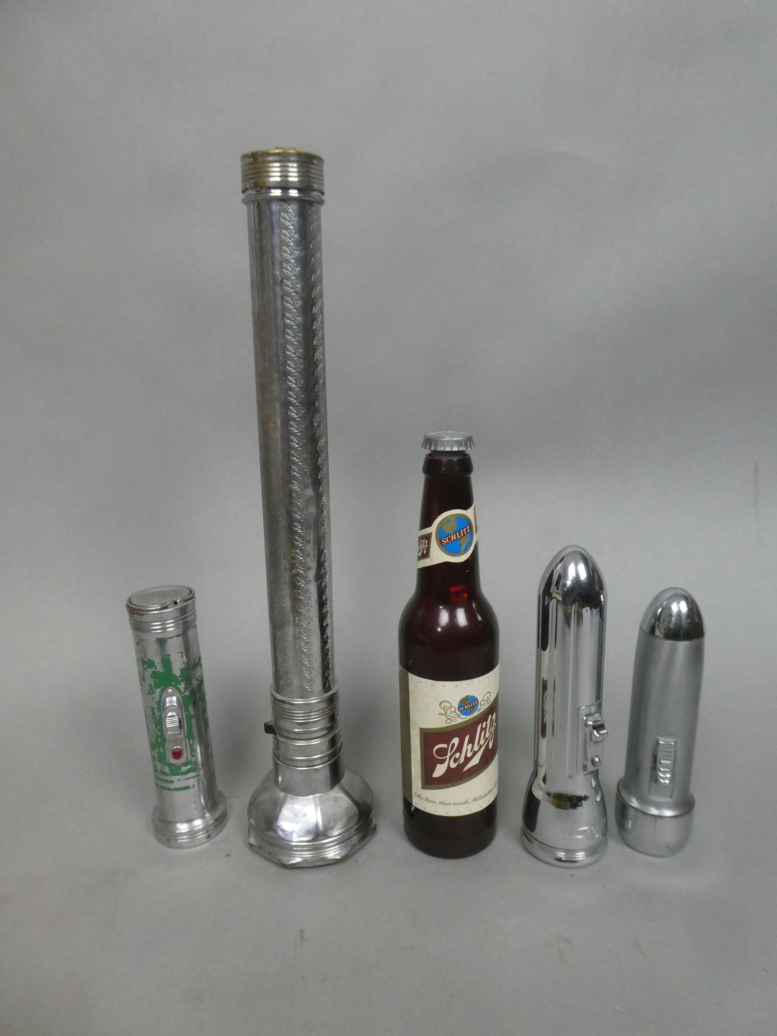 Lot 5 Vintage Flashlights Schlitz Beer Marbo Lite 2 Ray-O-Vac Homart (1 of 6)