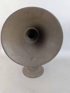 Atwater Kent Model H Horn Speaker Circa 1920s: This is an Atwater Kent Model H horn speaker, manufactured in the 1920s. The speaker features an embossed badge on the horn body reading Atwater Kent, Model H, Patented June 23, 1925, Other Patents Pe