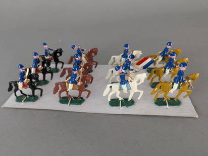 Heyde French Napoleonic Hussars 1815 Painted Lead Toy Soldiers: Collection of Heyde toy soldiers representing French Napoleonic Hussars from 1815, crafted from painted lead or white metal. Depicting cavalry soldiers on horseback, the set includes figures in