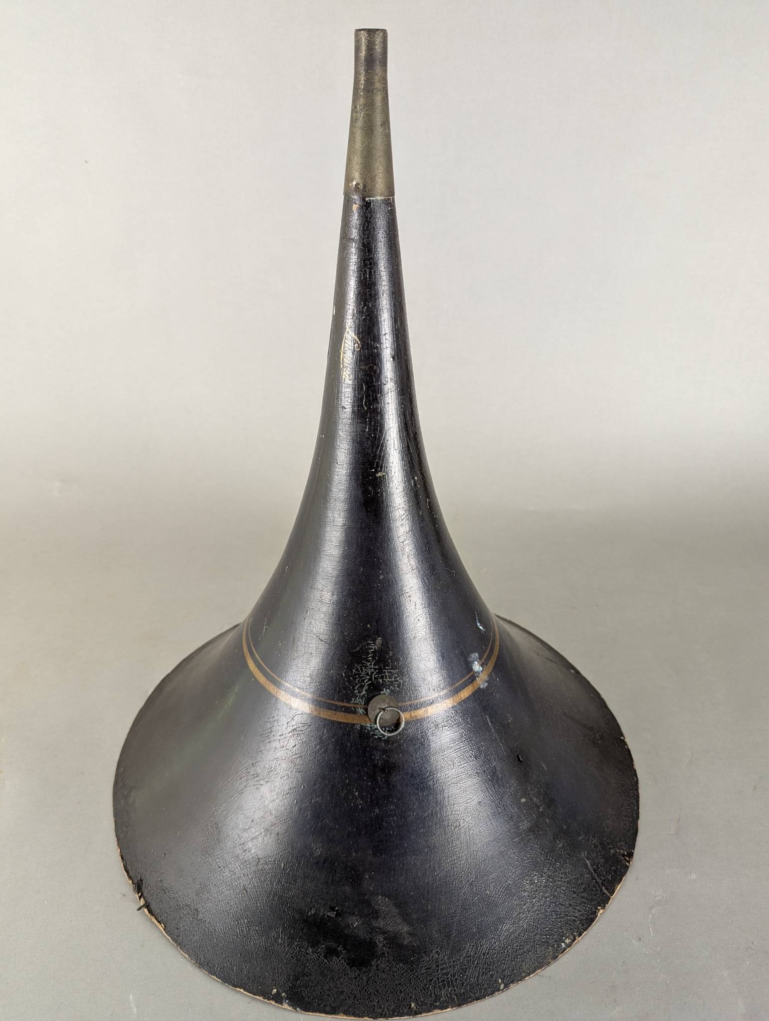 Linenoid Composition Phonograph Horn (1 of 6)
