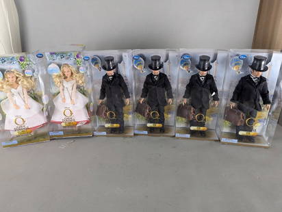 Disney Store Oz The Great and Powerful Doll Set Lot of 6: Six Disney Store dolls from the Oz the Great and Powerful movie collection. Includes three Glinda The Good Witch dolls and three Oz (Oscar Diggs) dolls in their original boxes. Each doll features deta