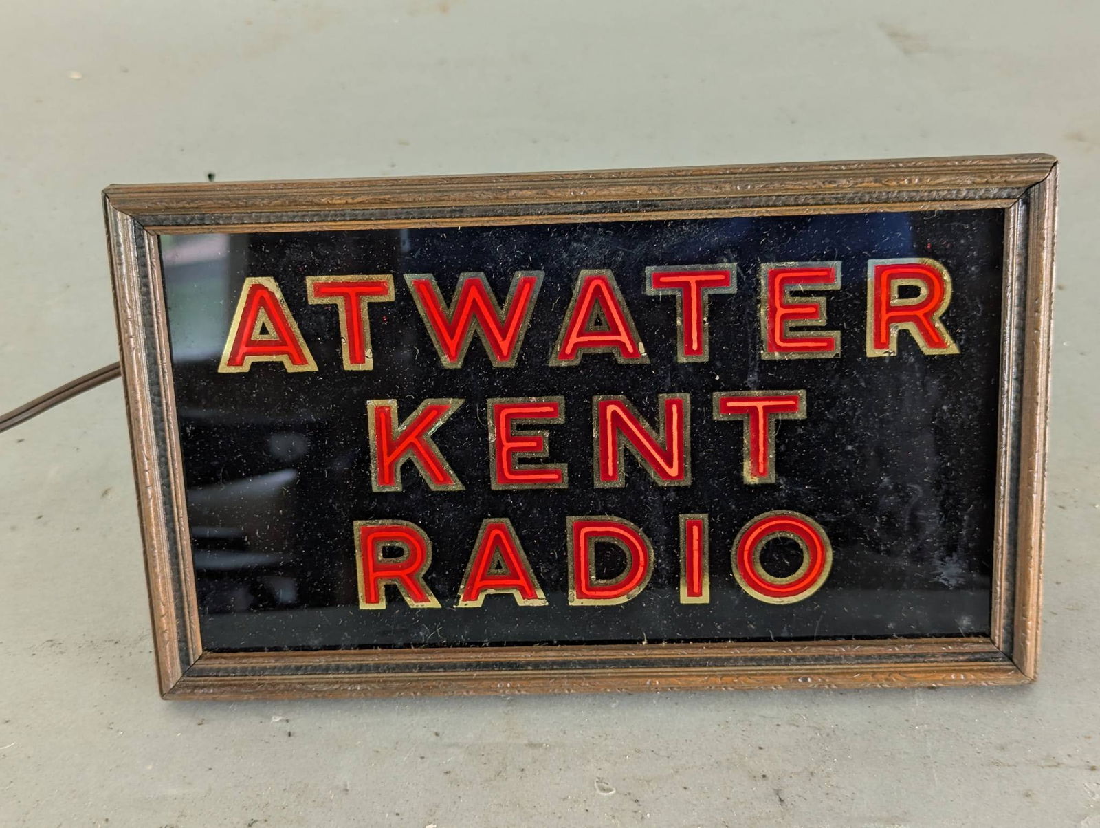 Atwater Kent Radio Illuminated Display Sign with Brass Frame (1 of 6)