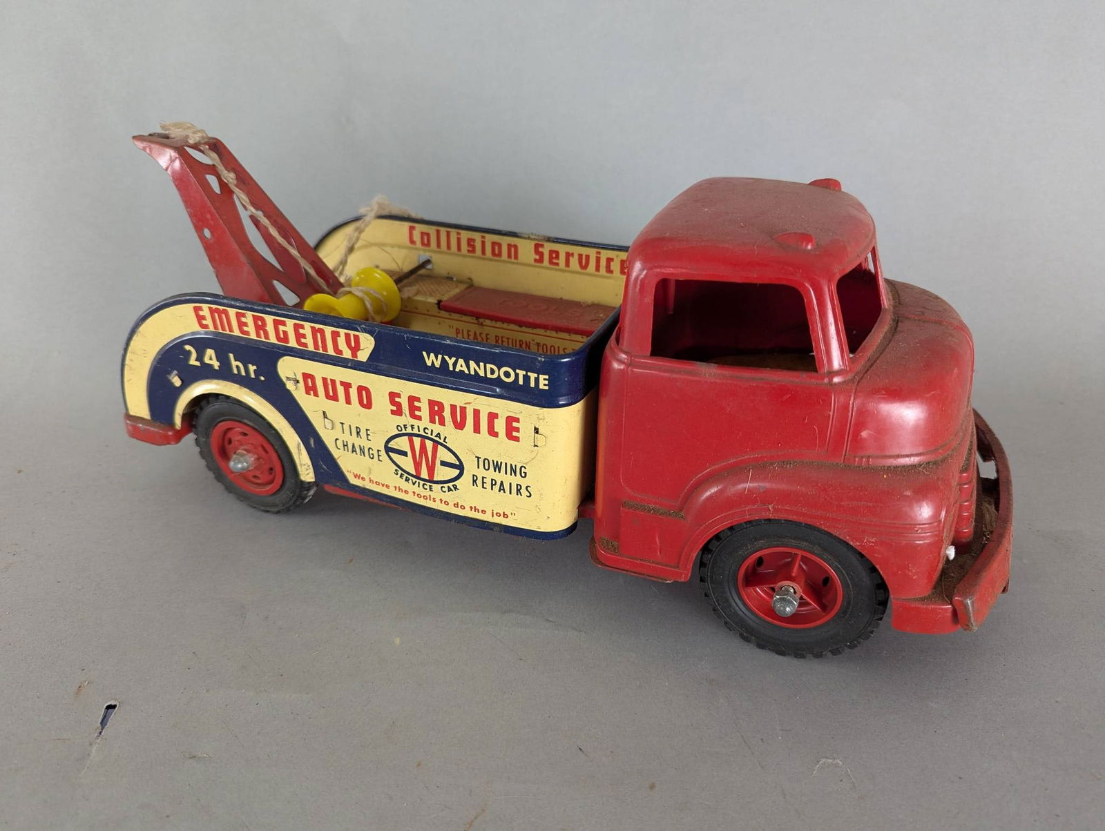 Solido Prestige Diecast Texaco 1936 Ford Tow Truck