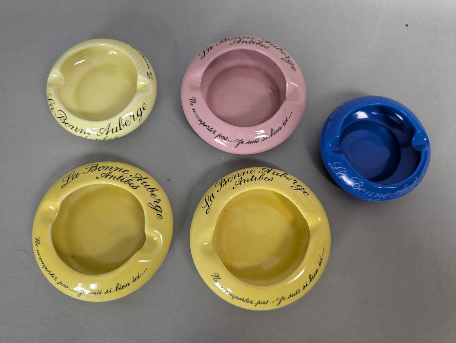 5 St Uze Drome La Bonne Auberge Hotel Ceramic Ashtrays (1 of 7)