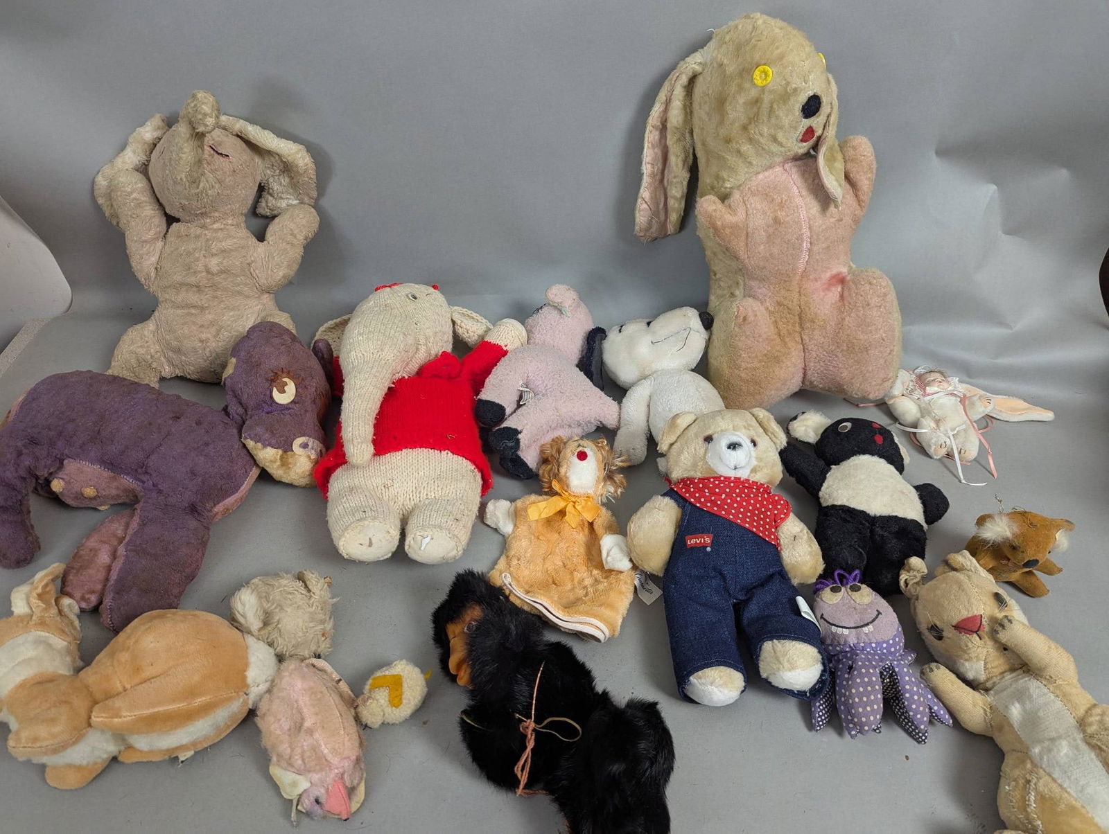 Large Lot of Plush Soft Toys Including Various Animals (1 of 10)