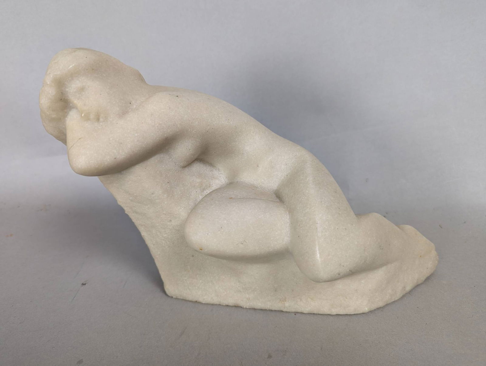 Mid-Century Modern Reclining Nude Sculpture by Vincent Glinsky The Dreamer: Mid-Century Modern sculpture titled The Dreamer, created by Russian-American artist Vincent Glinsky (1895-1975). The piece features a reclining nude woman and is signed V. Glinsky at the base. Often d