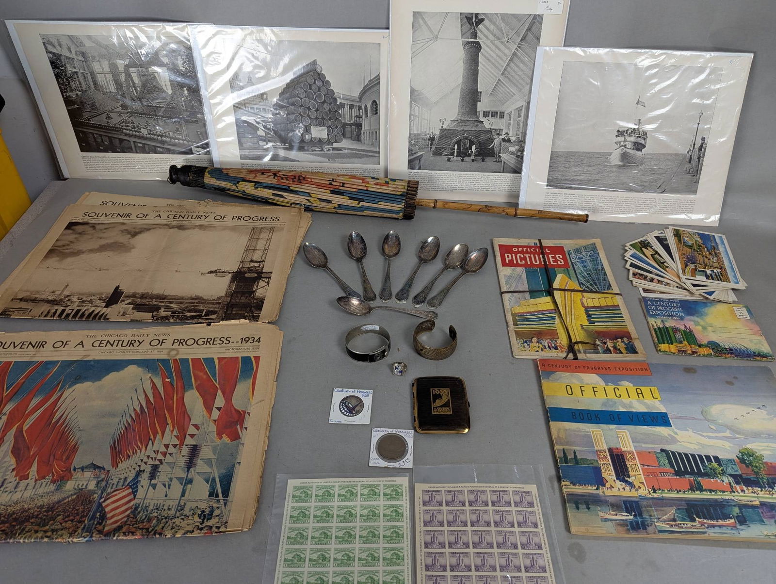 Chicago Worlds Fair 1933 Century of Progress Memorabilia Collection (1 of 12)