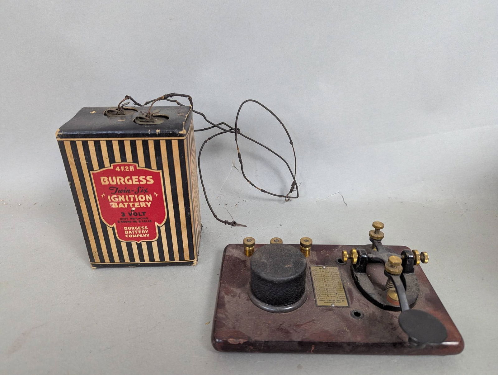 Signal Electric Telegraph Key with Original Burgess Battery (1 of 6)