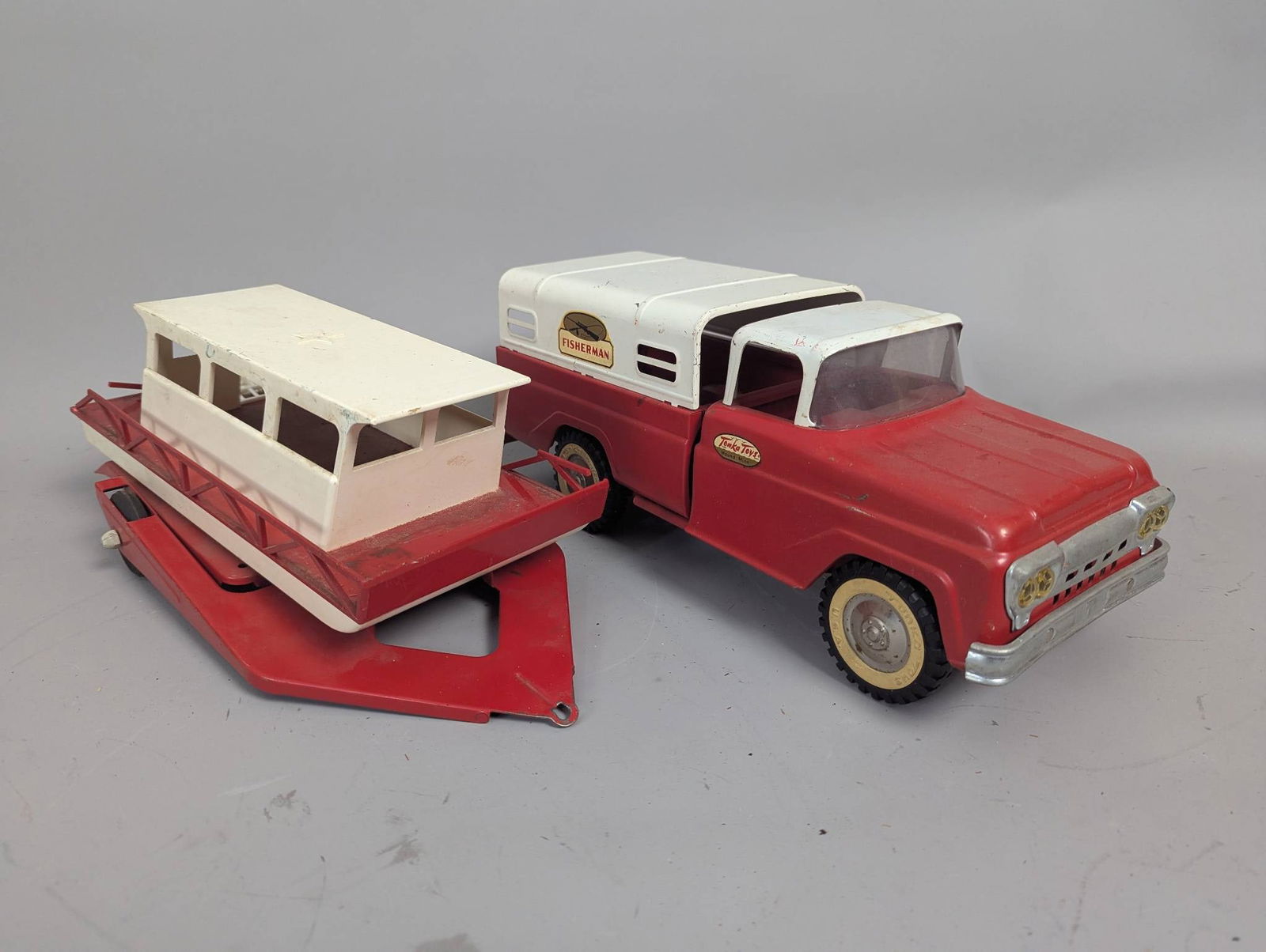 Tonka Deluxe Fisherman Truck Set Including Pickup Truck Camper and Boat (1 of 11)