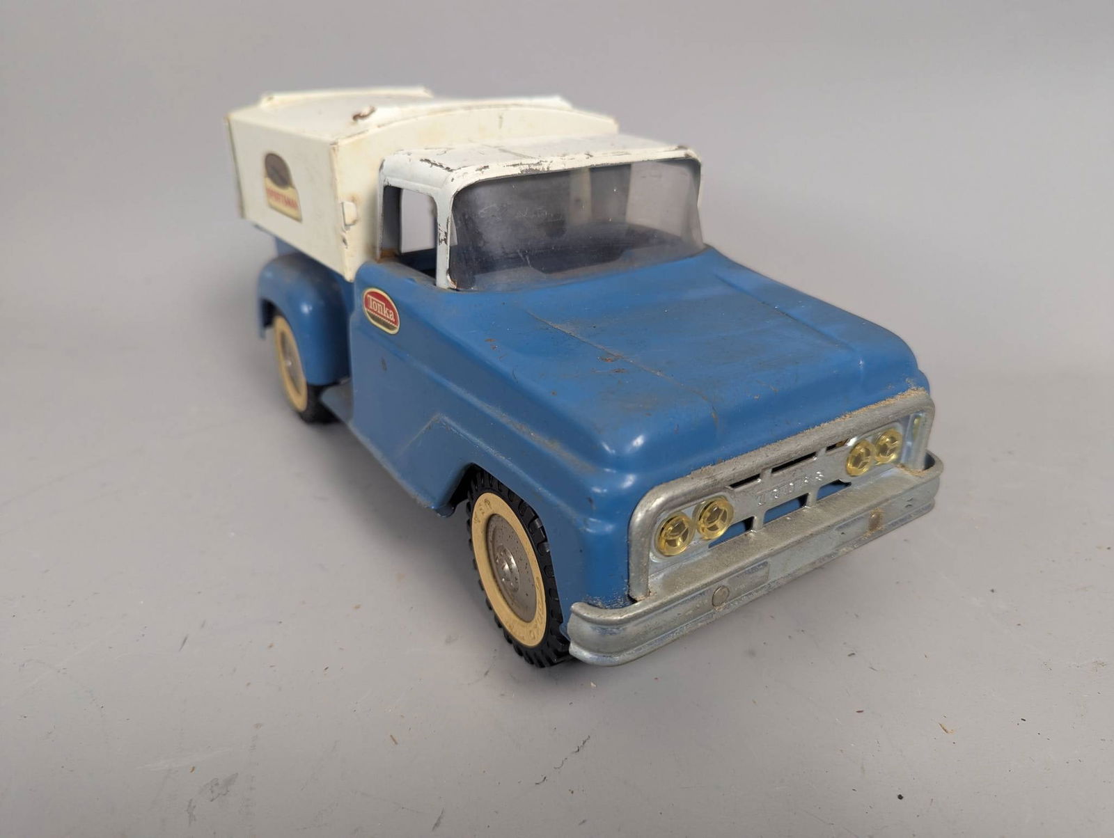 Tonka Sportsman Stepside Pickup Truck with Topper from 1960s (1 of 6)