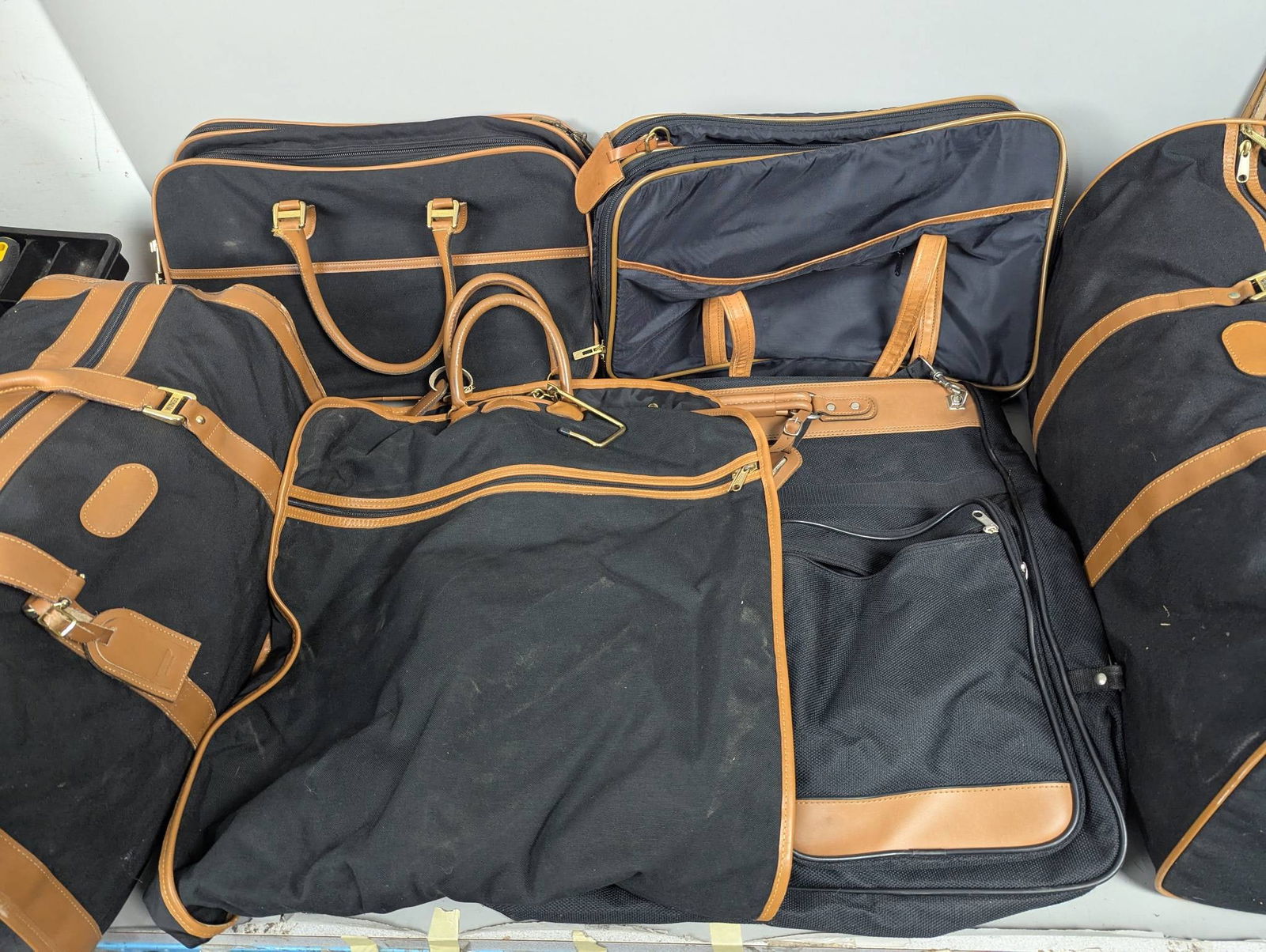 Hartmann & Wings 6 Piece Luggage Set with Leather Trim (1 of 9)