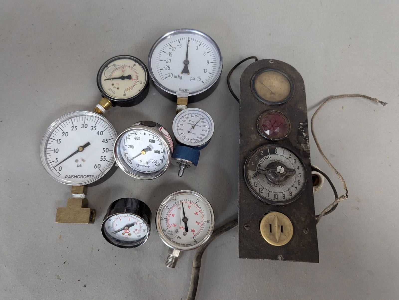 Pressure Gauges and Control Panel Components (1 of 6)