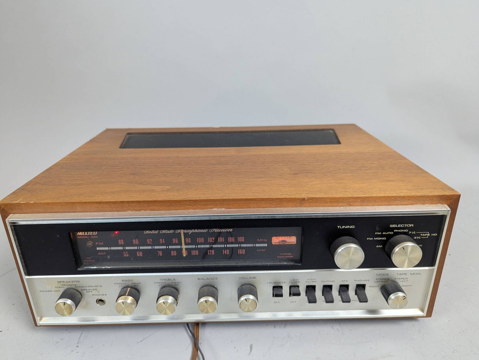 Allied 395 Solid State Stereophonic Receiver with Wood Cabinet (1 of 10)