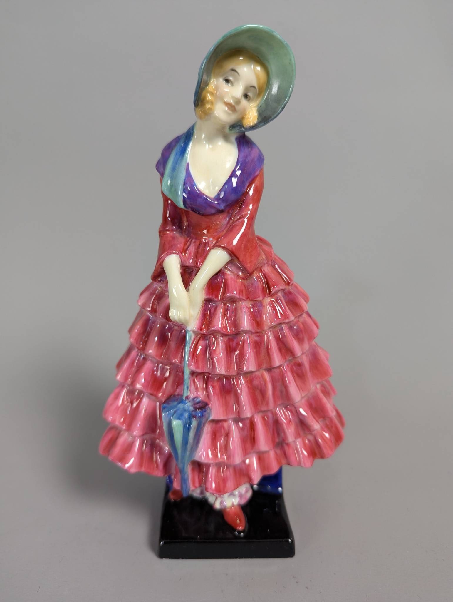 Royal Doulton HN 1340 Priscilla Porcelain Figurine (1 of 6)