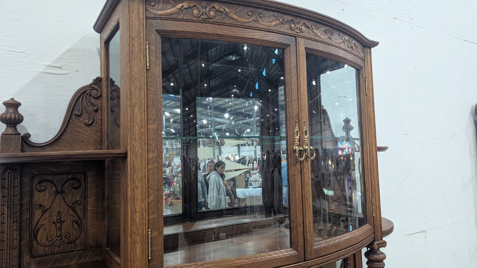 Antique Oak China Cabinet with Ornate Carved Details and Curved Glass Hutch - 6