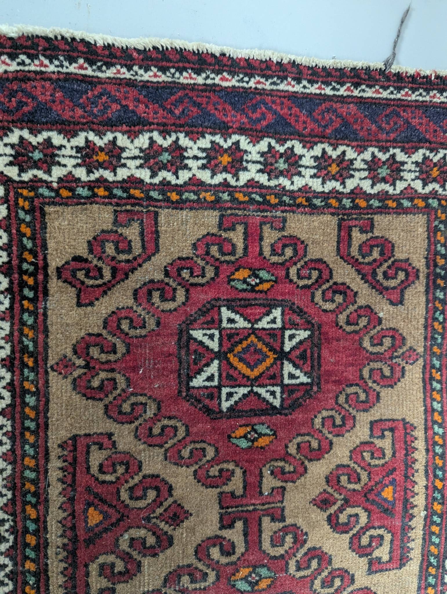 Hand Knotted Baluch Prayer Rug from Iran Made of Wool c1975 - 3