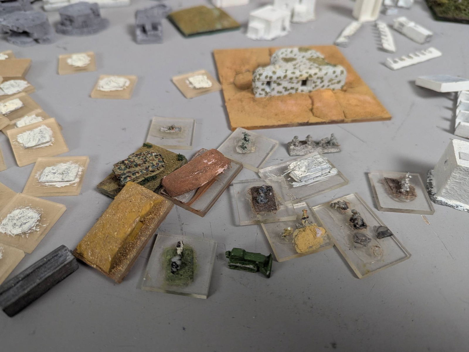 Huge Lot of Desert Storm Arab Middle East Miniatures and Terrain - 7