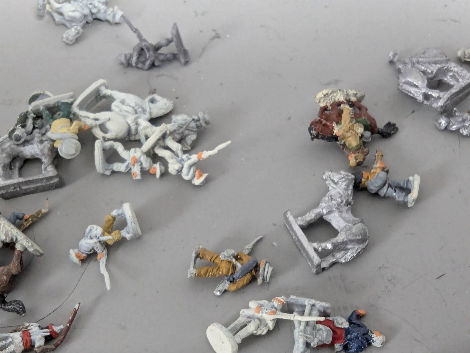 Huge Lot of 20mm Vintage Metal Miniatures in Assorted Themes - 11