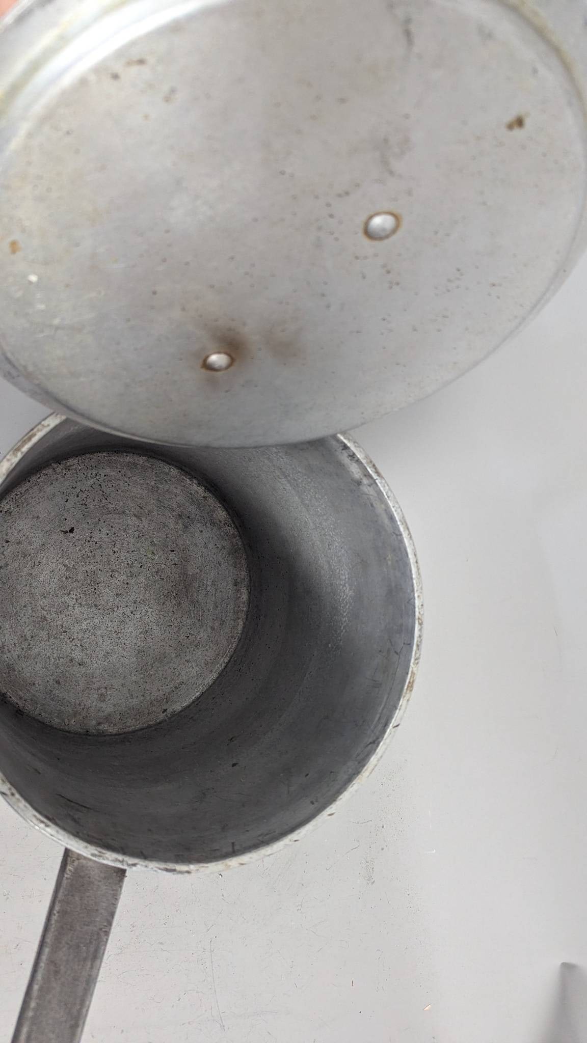 Wear Ever Aluminum Saucepan with Lid and Long Handle 810-6 15qt - 4