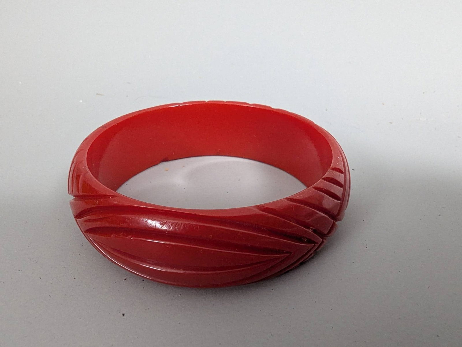 Carved Cherry Red Bakelite Bangle Bracelet with Leaf Design - 3