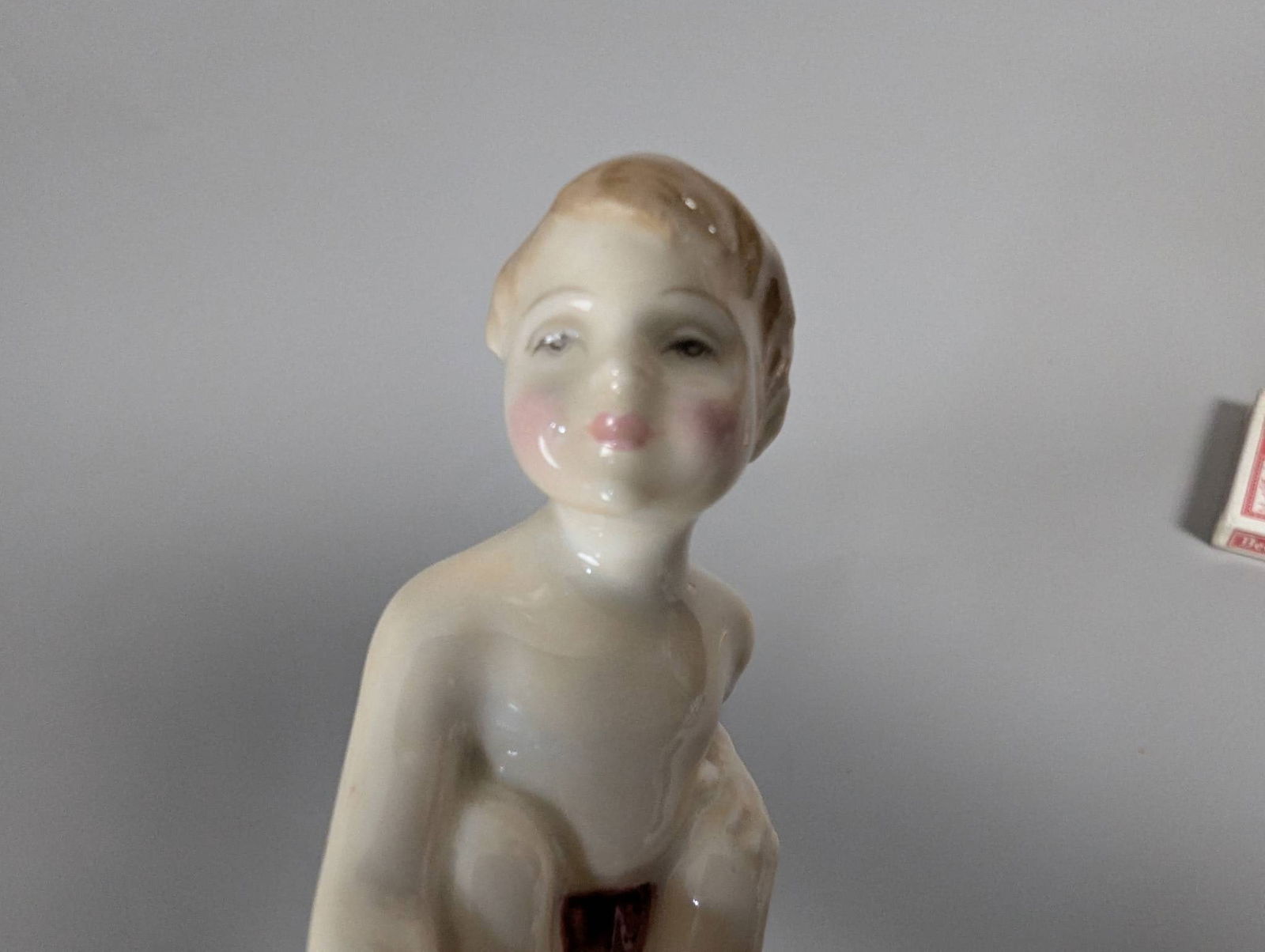 Royal Doulton HN2261 Sea Shore Ceramic Figurine - 5