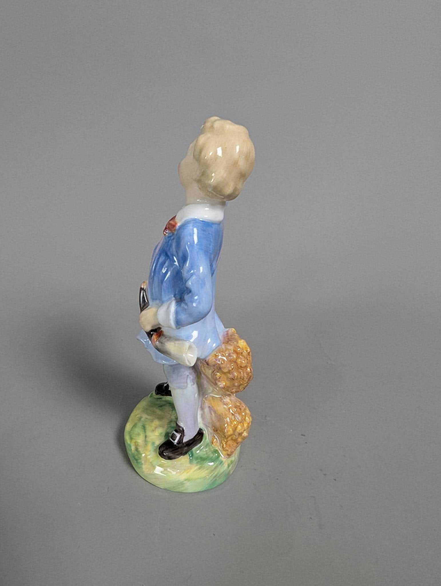 Royal Doulton HN 2062 Little Boy Blue Porcelain Figurine - 2