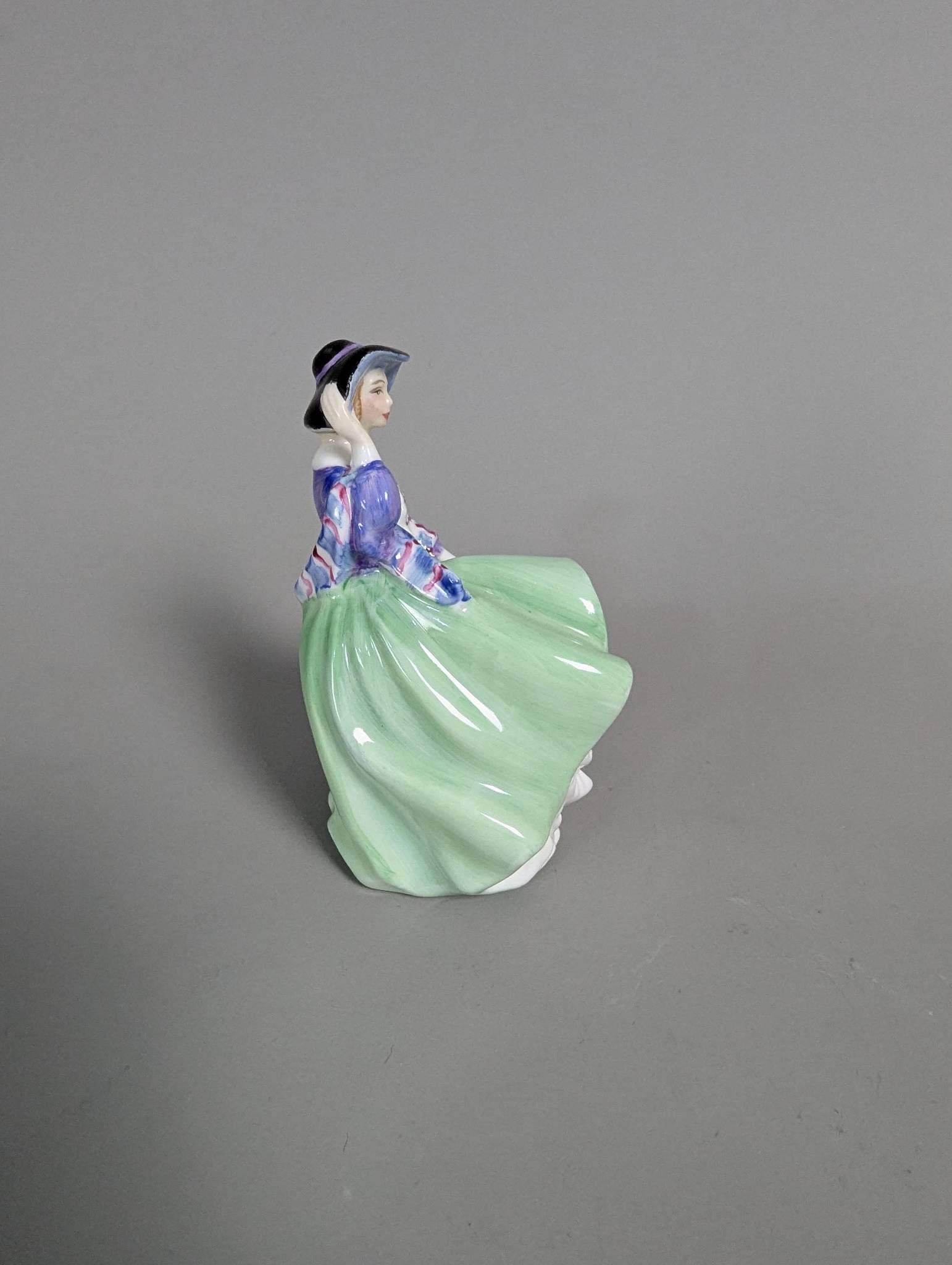 Royal Doulton HN 2126 Top O the Hill Porcelain Figurine - 4