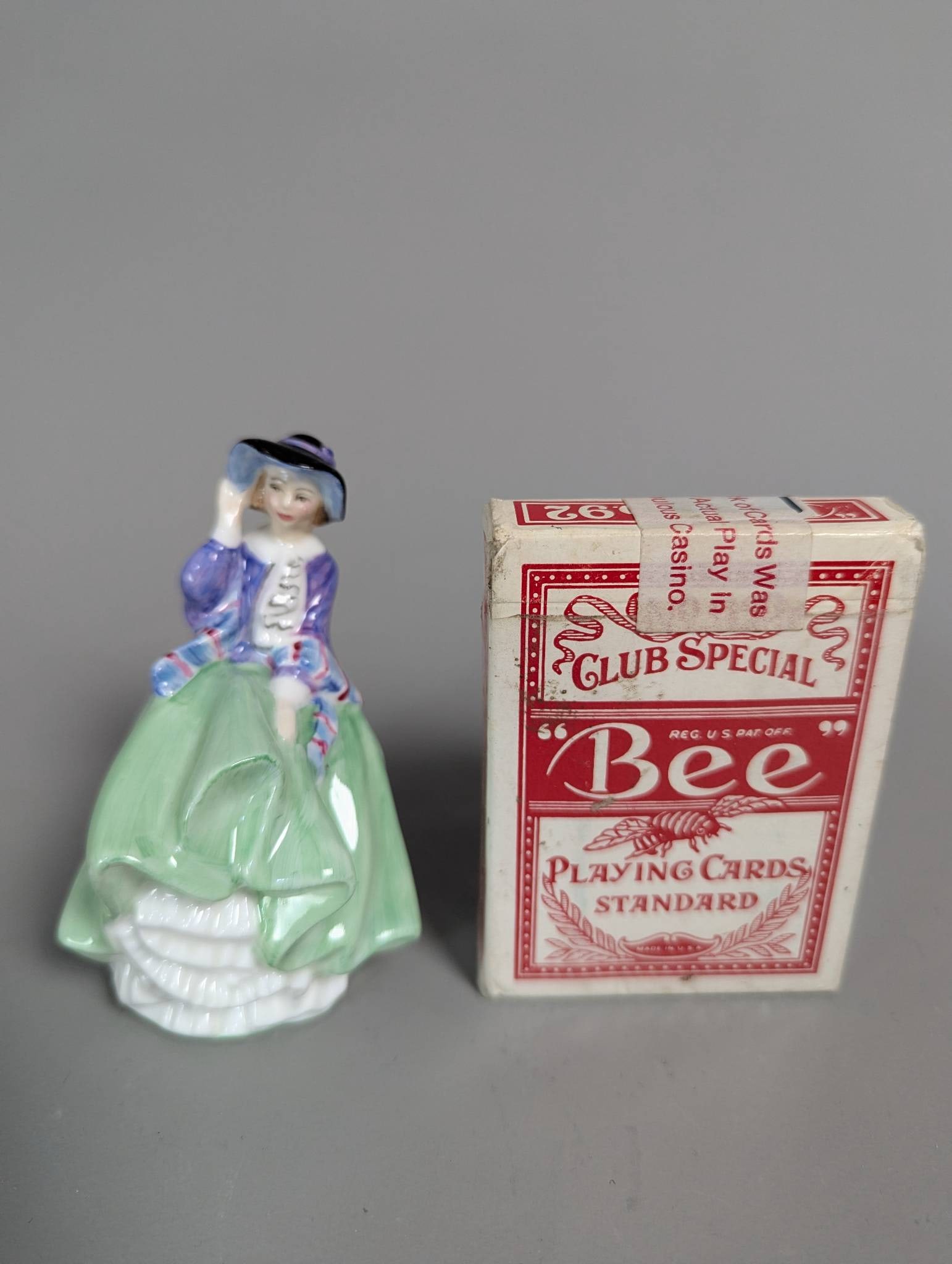 Royal Doulton HN 2126 Top O the Hill Porcelain Figurine - 5